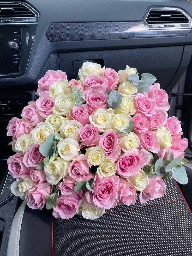 Eternal Embrace Deluxe Rose Array